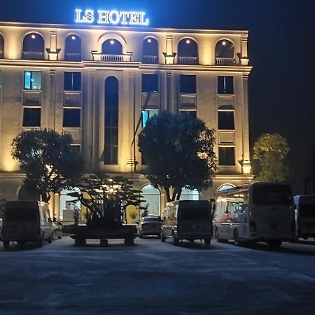 Ls Hotel Phu Ly Exterior photo